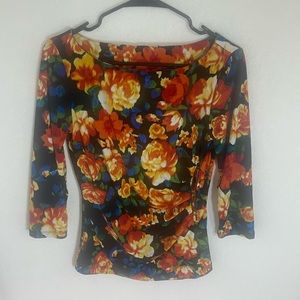 VERY NICE COLORFUL LADIES TOP w/ZIPPER